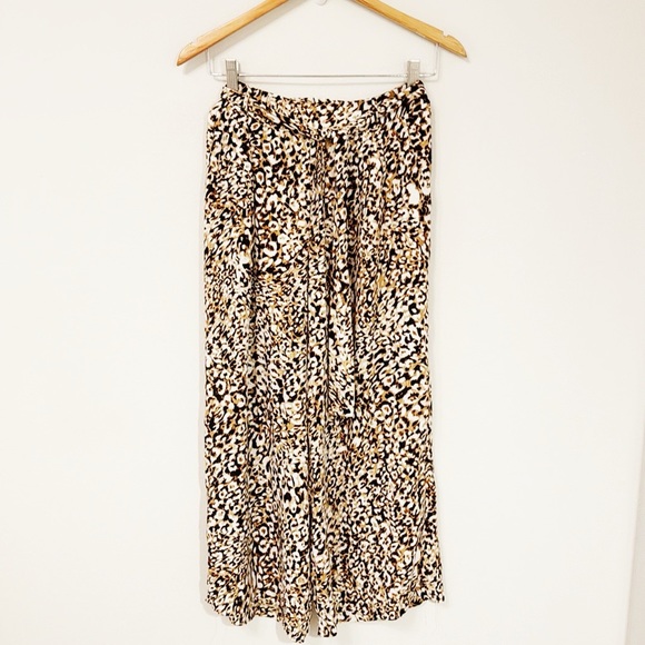 JUNE & HUDSON Leopard Wide Leg Pants From Buckle ultra Hi-Rise Size Medium - Picture 4 of 9